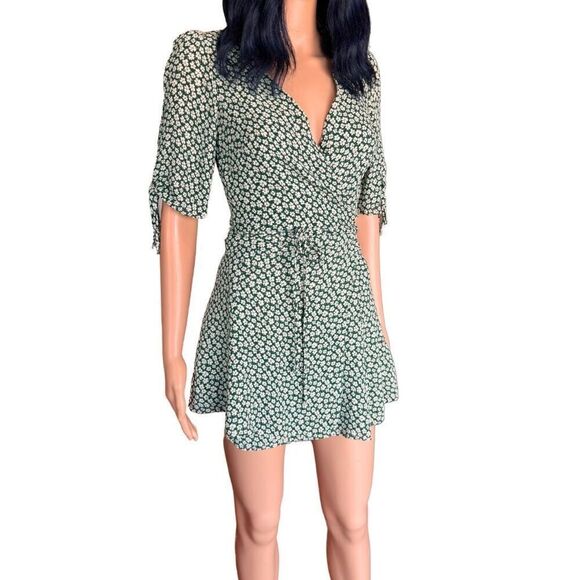 Reformation Venezuela Sammy Green Floral Wrap Mini Dress - Picture 3 of 6